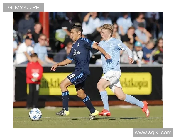 天狼星与佐加顿斯友谊赛精彩对决展现足球魅力与团队精神